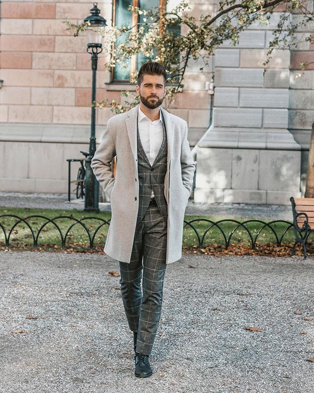 Costumes gris pour hommes pour smokings de marié revers crantés coupe ajustée blazer à carreaux deux pièces veste pantalon homme vêtements sur mesure 