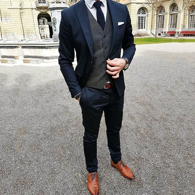 Black Men Suits Peaked Lapel Wedding Suits for Men Slim Fit Groom Suits Dance Suit Prom Suit Blazer Jacket 3 Pieces