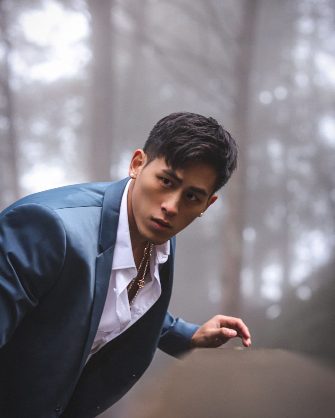 Trajes de negocios azules para hombre, un botón, dos piezas, chaqueta y pantalón, diseño a medida, para bodas, fiestas y ocasiones formales. 