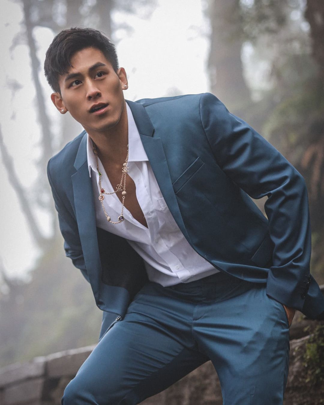 Trajes de negocios azules para hombre, un botón, dos piezas, chaqueta y pantalón, diseño a medida, para bodas, fiestas y ocasiones formales. 