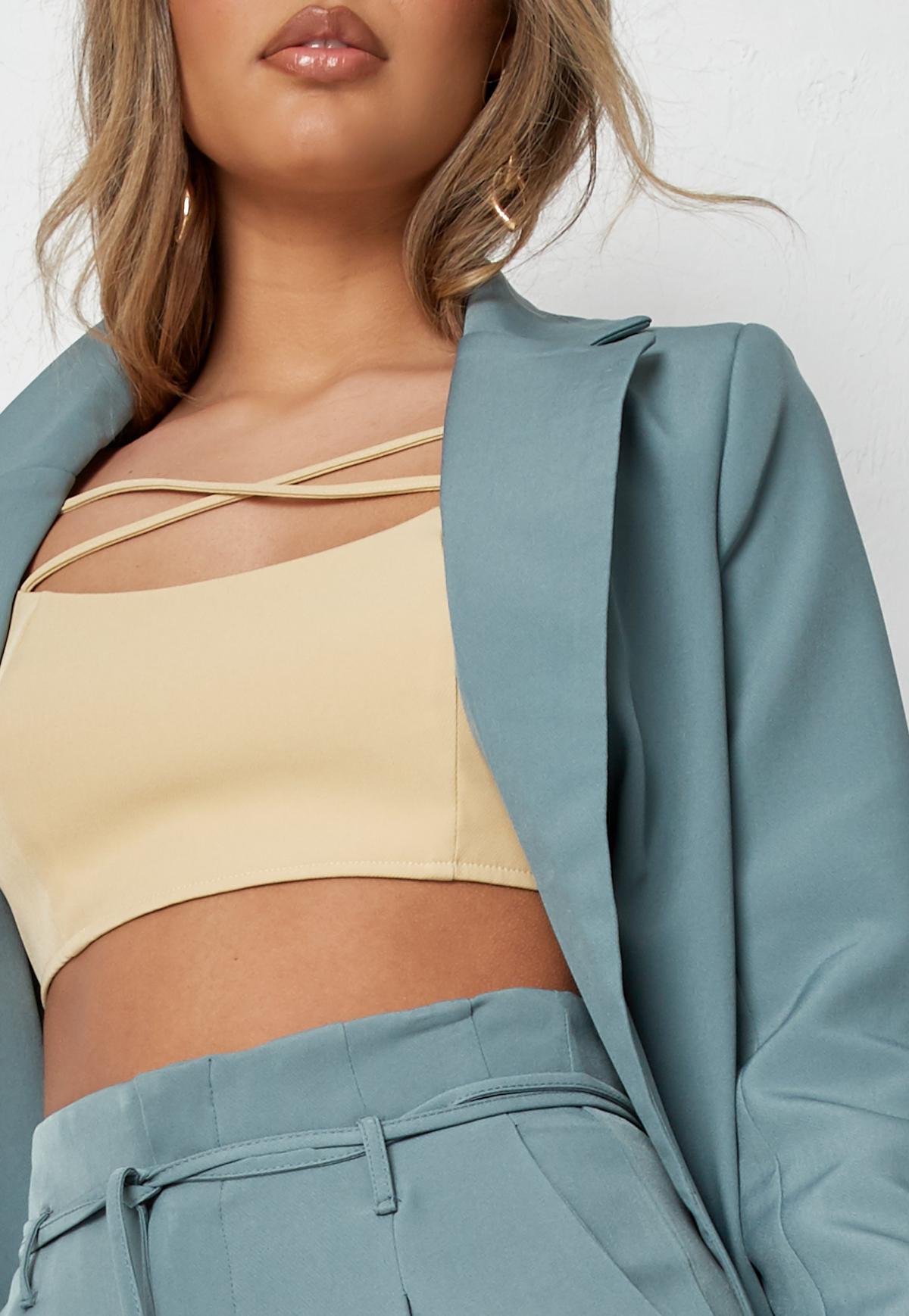 Costume ample pour femme, veste et pantalon, idéal pour une soirée, un bal ou un mariage 