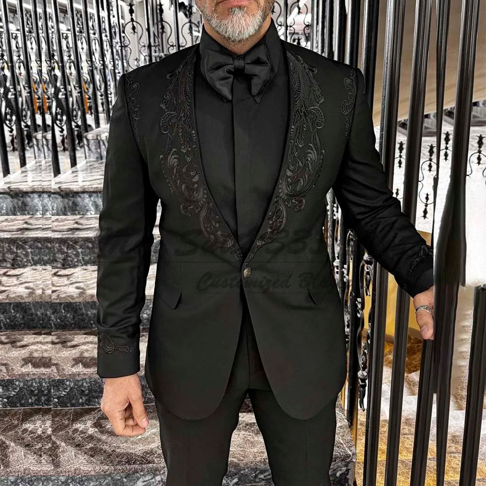 Costume homme noir de luxe, ensemble veste et pantalon 2 pièces, personnalisé, avec un bouton, avec un blazer à revers châle et des appliques, de haute qualité
