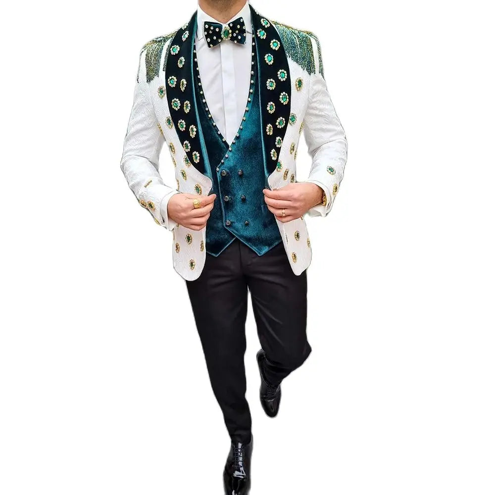 Elegant Men's Floral Jacquard Suit for Wedding with Green Velvet Shawl Lapel, Beaded Blazer, and Matching Pants – 3-Piece Prom Attire