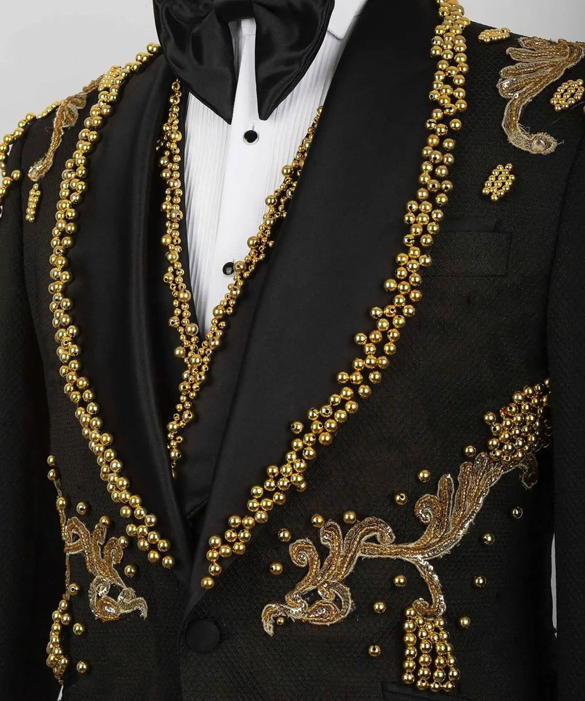 Luxury Men Wedding Suits Shawl Lapel Single Breasted Appliques Beads Tuxedos Groom Party 2 Pcs Blazer Vest Customized Made