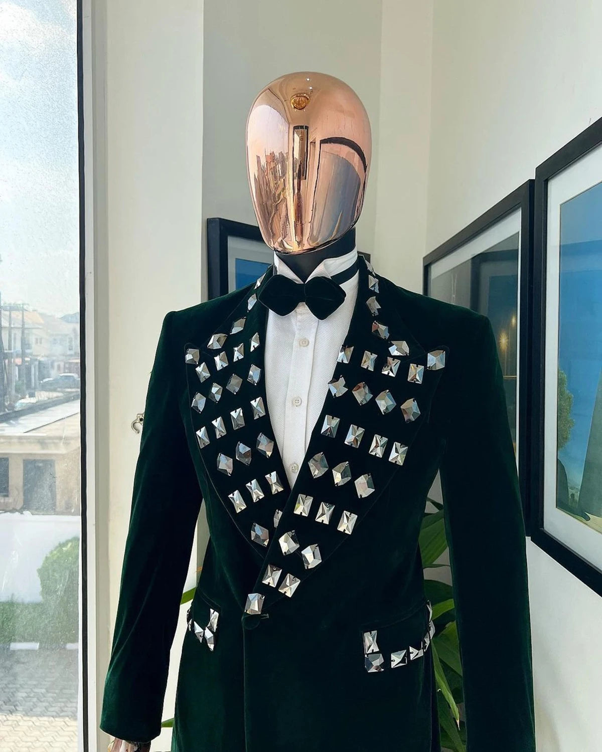 Trajes de boda de lujo para hombre, con accesorios de diamantes de imitación y solapa de pico, para novio, esmoquin de noche para graduación, chaqueta personalizada de 2 piezas con pantalón. 