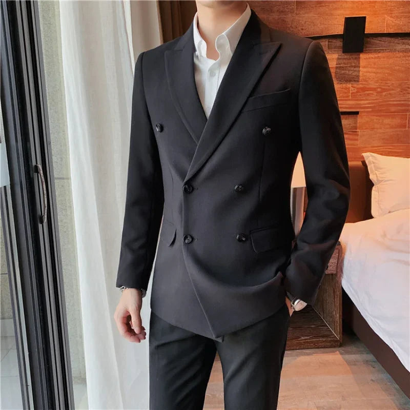 Men's Green Double Breasted Blazer with Black Buttons and Peak Lapel