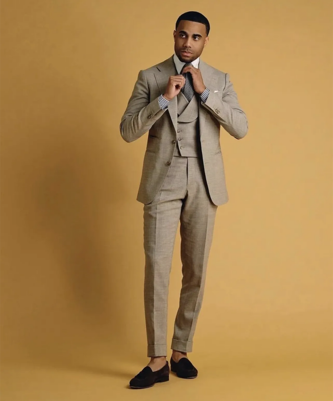 Traje de hombre caqui de un solo pecho para conjunto de chaqueta, blazer, pantalones, abrigos, chaquetas de novio para boda. 