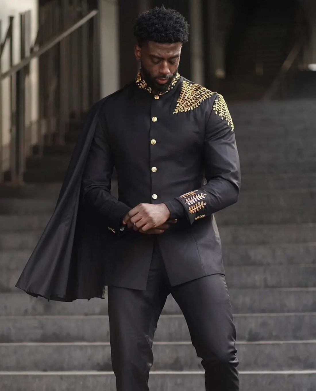 Men's Jacket Pants 2 Pieces with Detachable Cape Ceremony Formal Wedding Tuxedos