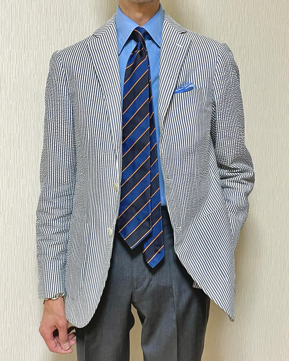 Traje de hombre de 2 piezas, blazer, pantalón, botonadura sencilla, solapa de pico, rayas, formal, de negocios, corte entallado, traje formal de boda para novio. 