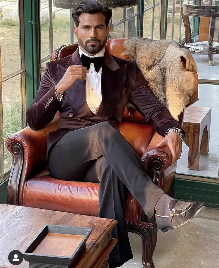 Men's Suits Single-breasted Velvet Fruit Collar 2 Pcs Tuxedo Coat+ Trousers Suit Set for Wedding Prom Design