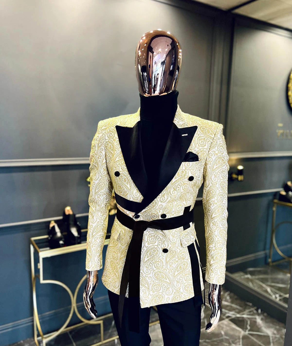Gold Jacquard Men's Blazer and Pants Set, Double-Breasted Peaked Lapel Suit with Belt, Custom Plus Size