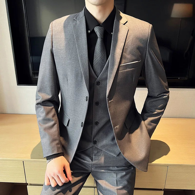 Traje para hombre (traje + chaleco + pantalón), nueva tendencia, corte entallado, informal, de negocios, color liso, estilo británico, para fiesta y boda, conjunto de tres piezas.