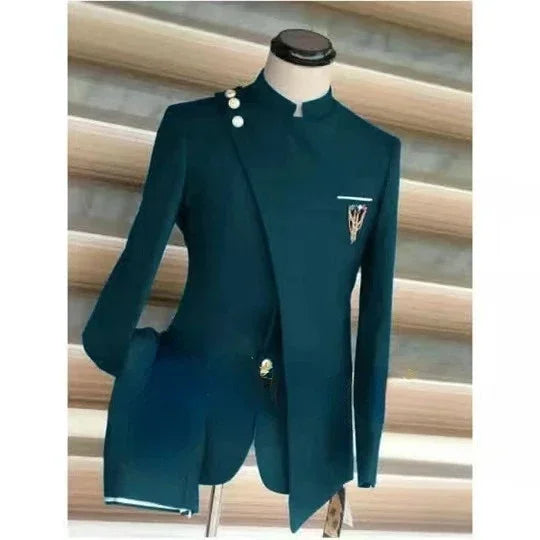 Blazer noir formel pour homme avec design asymétrique et détails de boutons dorés
