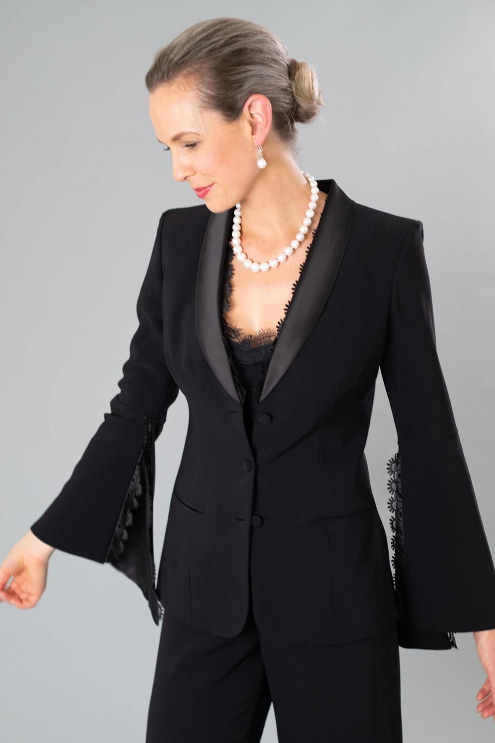 Black Mother of the Bride Suits Women Wedding Wear Loose Blazer 2 Pieces Ladies Party Evening Wear For Wedding(Jacket+Pants)