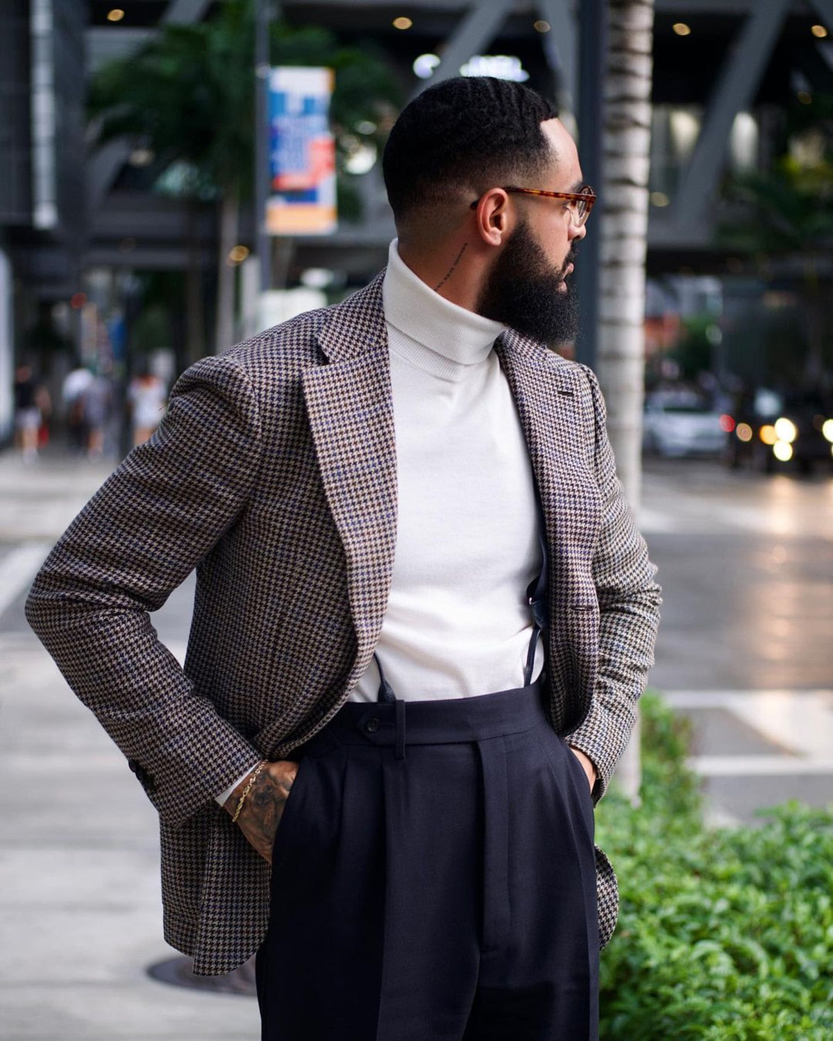 Nouveaux costumes pour hommes 2 pièces Blazer à carreaux Pantalon bleu marine Smoking simple boutonnage Mode Revers larges Mariage Formel Travail Décontracté Sur mesure 