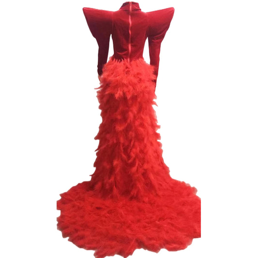 Stunning Red Feather Evening Gown for Women with Rhinestone Detail, Perfect for Parties and Celebrations