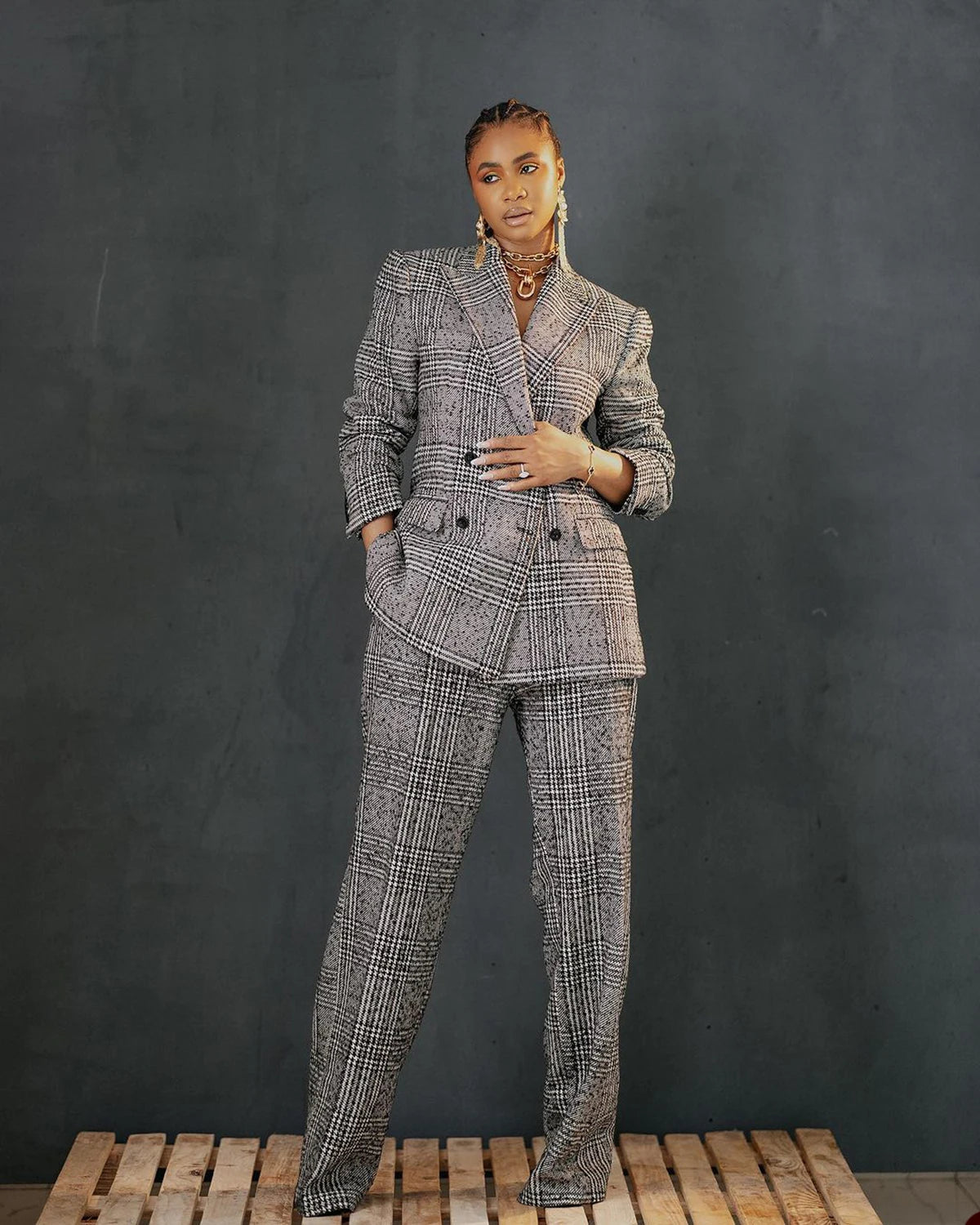 Elegant Women's Plaid Double-Breasted Blazer and Trouser Set for Office Chic Style
