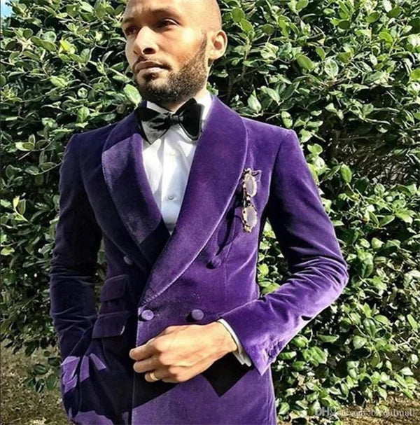 Men's Purple Velvet Double-Breasted Suit Jacket with Peak Lapels and Button Details