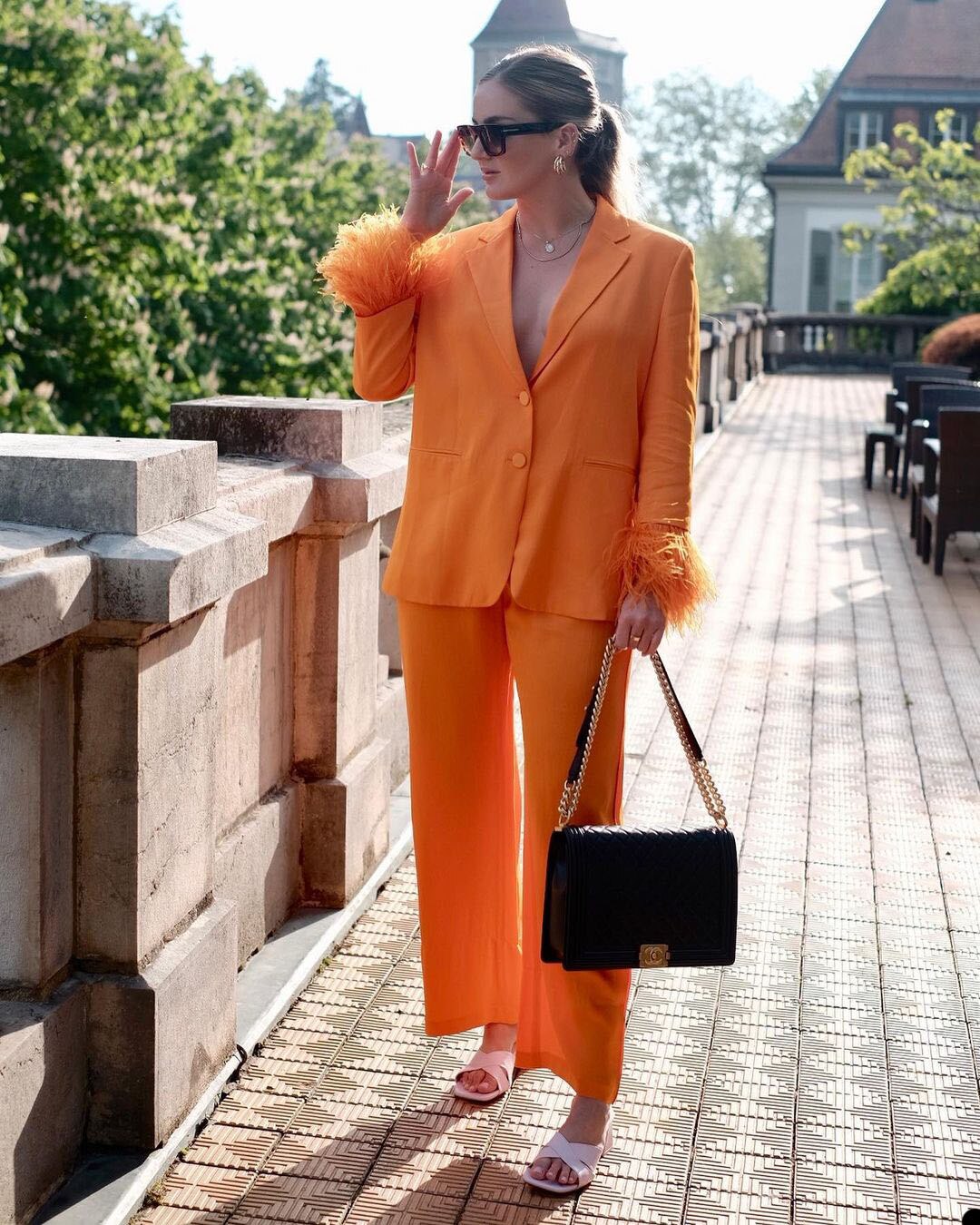 Conjunto de 2 piezas de trajes para madre de la novia con plumas de avestruz, color naranja, sexy, holgado y con pantalones 