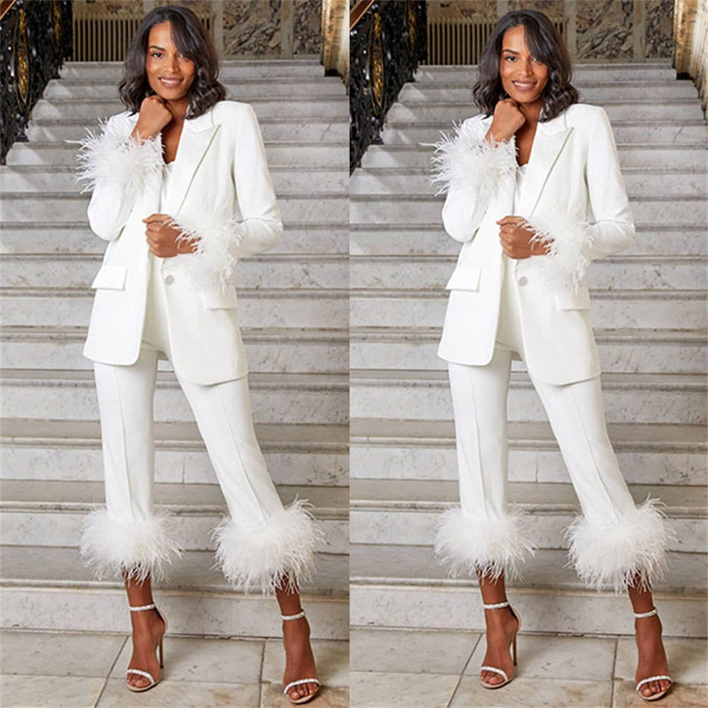 Trajes de mujer con plumas de avestruz, blazer y pantalón, un botón, solapa con pico, color liso, vestido formal de noche para graduación, conjunto de trajes a medida 