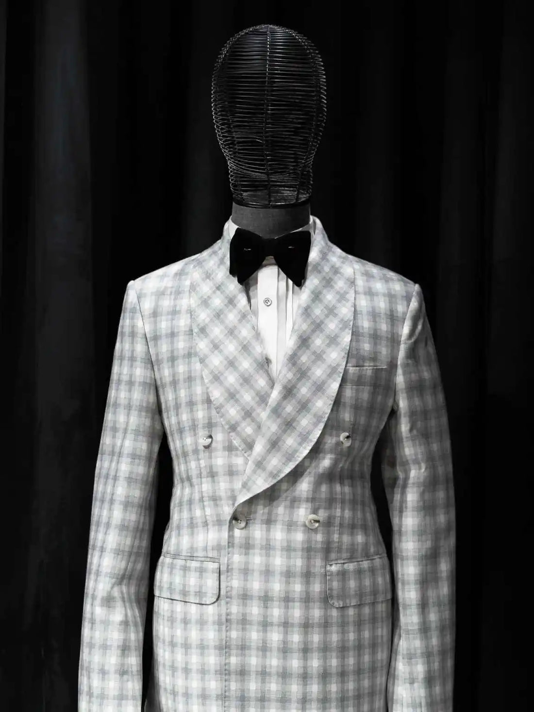 Plaid Men Wedding Suits Shawl Lapel Tuxedo Double Breasted Groom Wear 2 Pcs Jacket Pants Business Evening Party Customized