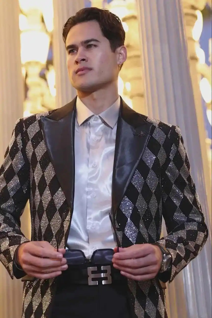 Shining Plaid Men Suit 2 Pieces Jacket Pants Peaked Lapel Crystal Beading Groom Wedding Tuxedos Customized Trajes Para Hombre