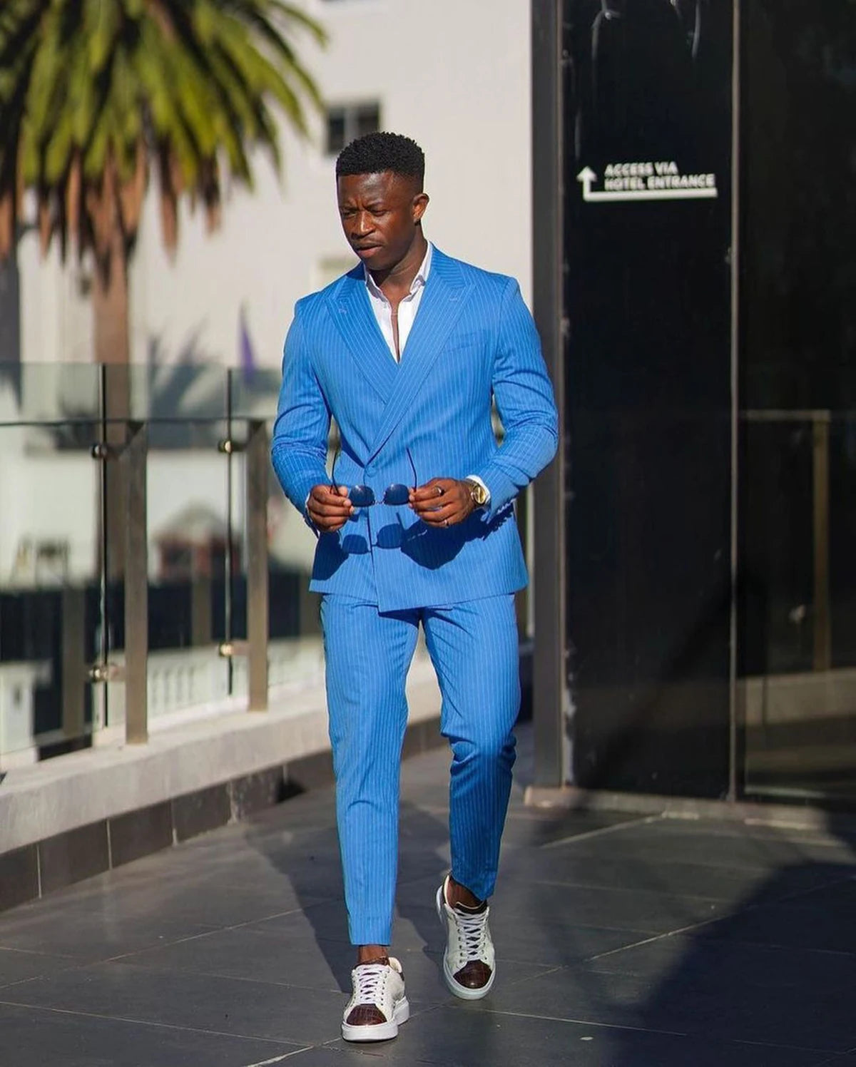 Costumes bleus pour hommes sur mesure 2 pièces blazer pantalon un bouton rayures fines smoking large revers affaires mariage grande taille sur mesure 