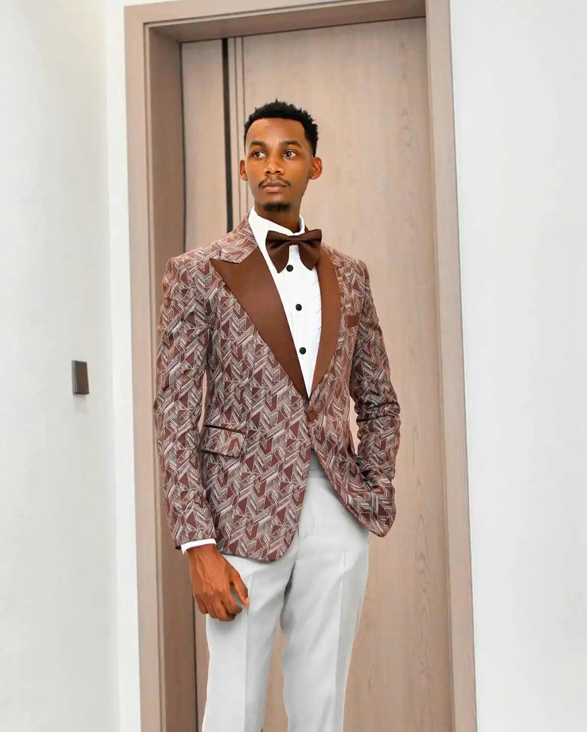 Elegant Jacquard Wedding Groom Tuxedos Slim Fit 2 Pieces Jacket Pants Male Prom Party Casual Occasion Customized