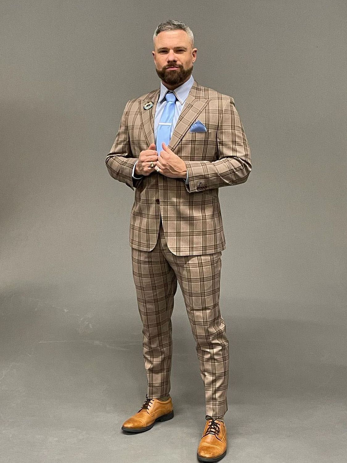 Khaki Men Suits Peaked Lapel Herringbone Wool Blend Tuxedos Classic Groom Party Suits for Men Jacket High Qualit