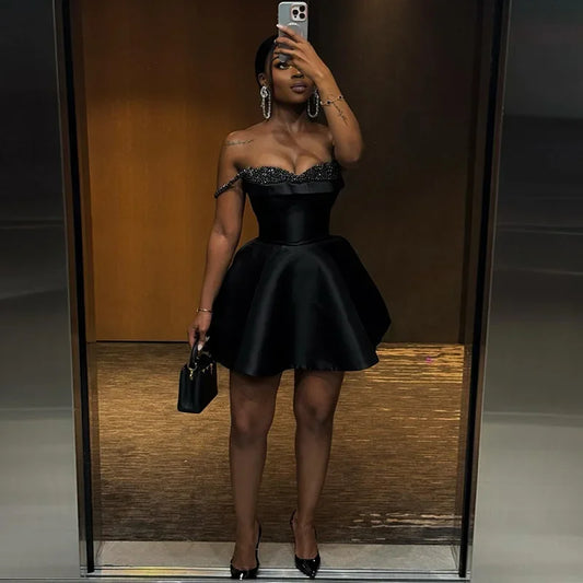 Elegante minivestido para mujer, nuevo estilo, con lentejuelas brillantes, sin tirantes, vestido de tirantes, elegante y a la moda, ropa femenina.