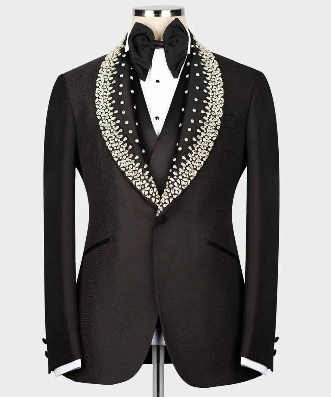 Mens Suit 3 Piece Slim Fit Gentlemen Suit Jacket Vest Pants Beaded Diamonds Customized Wedding Formal Occasions Groom Tuxedo
