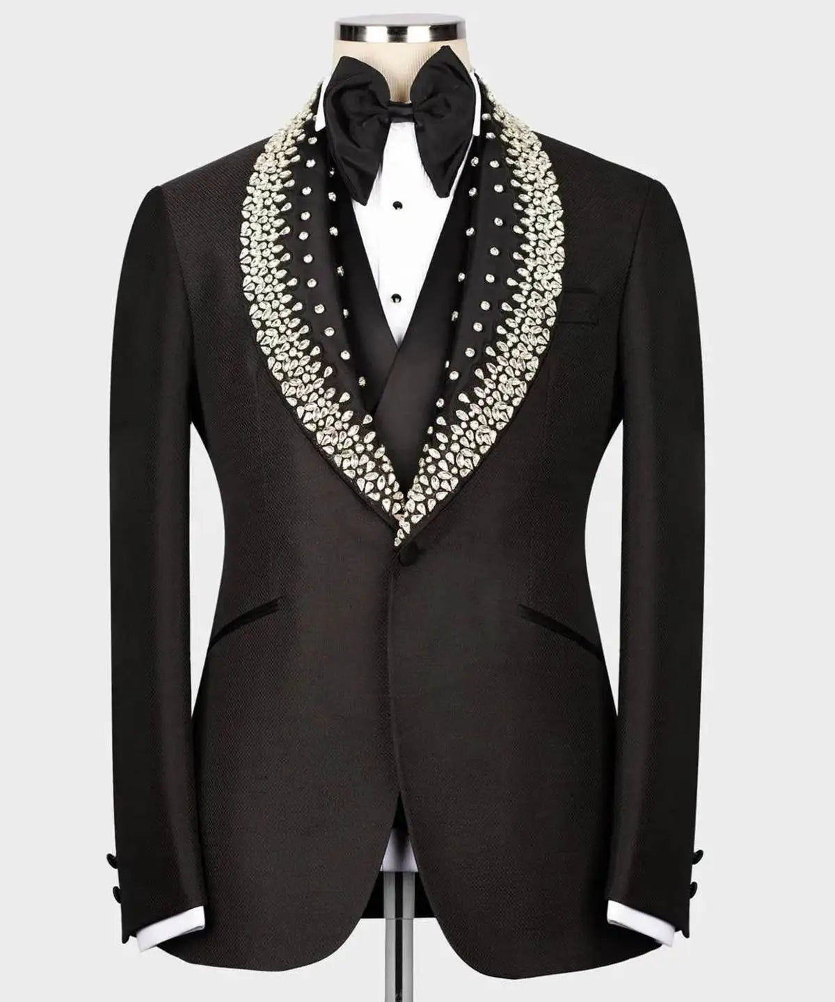Mens Suit 3 Piece Slim Fit Gentlemen Suit Jacket Vest Pants Beaded Diamonds Customized Wedding Formal Occasions Groom Tuxedo