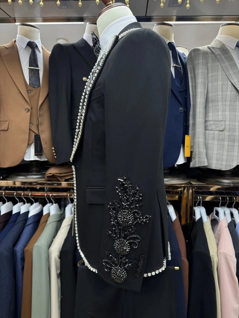 Stylish Men Suits Rhinestone Tailor-Made 2 Pieces Set Beaded Peaked Lapel Jacket Blazer One-Button Groom Customized Coat Pants