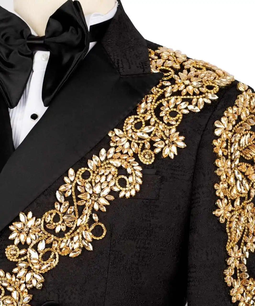 Designer Appliques Men Wedding Suits Peaked Lapel Tuxedo Groom Wear 2 Pcs Jacket Pants Business Prom Evening Party Customized