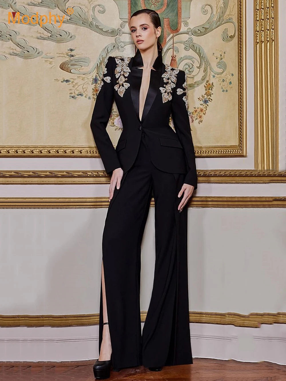 Conjunto de traje de mujer de dos piezas con blazer de diamantes de lujo negro y pantalón acampanado dividido.