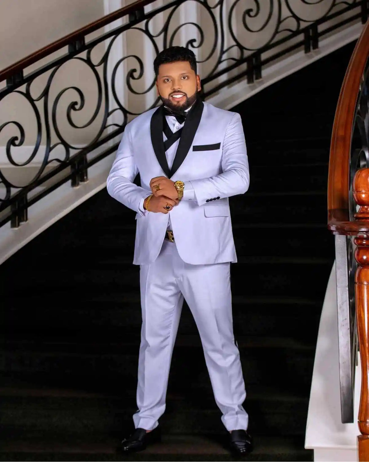 3 Pieces Mens Wedding Tuxedos Plus Size Shawl Lapel Party Birthday Groom Wear Pants Suits Customized