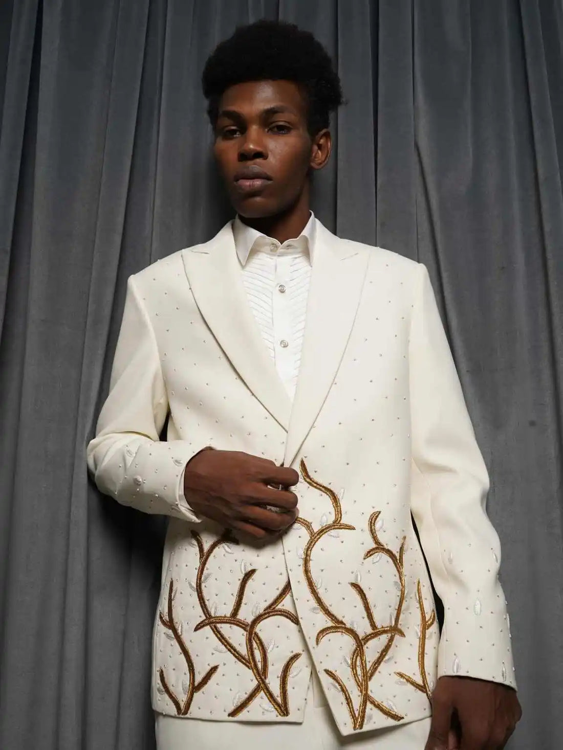 Handsome Men's Suits 2 Pieces Peaked Lapel Jacket Crystals One Button Formal Business Occasion Party Customized