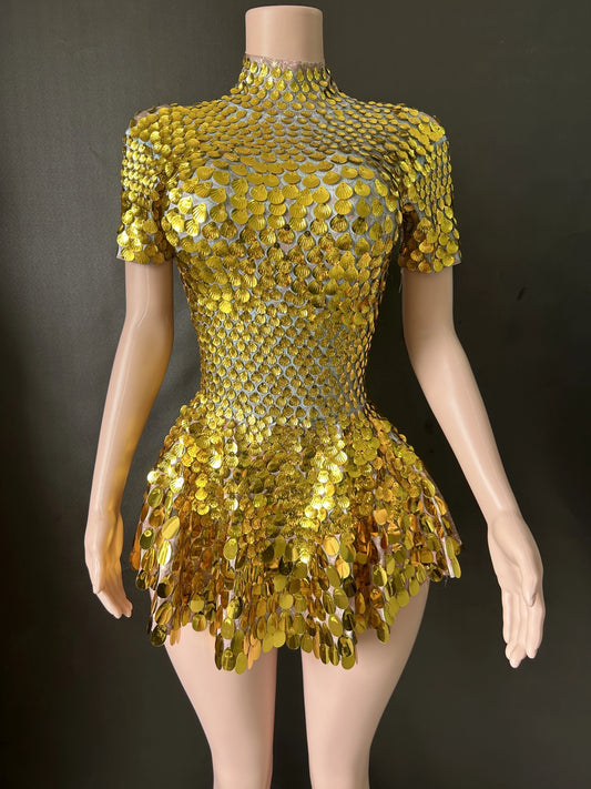 Minivestido sexy de discoteca con lentejuelas brillantes y encantadoras, disfraz para celebrar cumpleaños con diamantes de imitación, vestidos plateados.