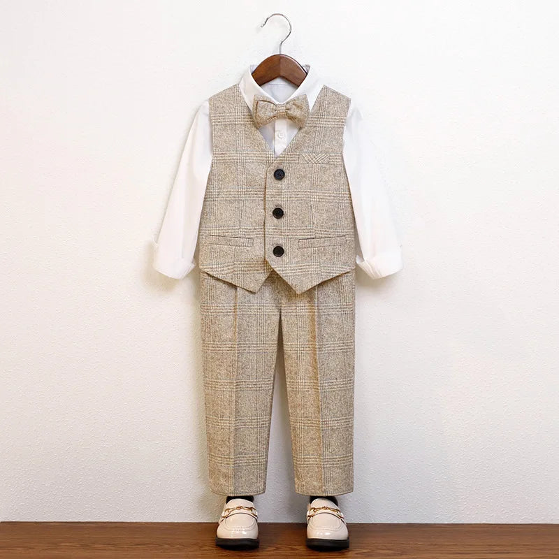 Boys Classic Plaid Suit Set with Bow Tie and Double-Breasted Blazer