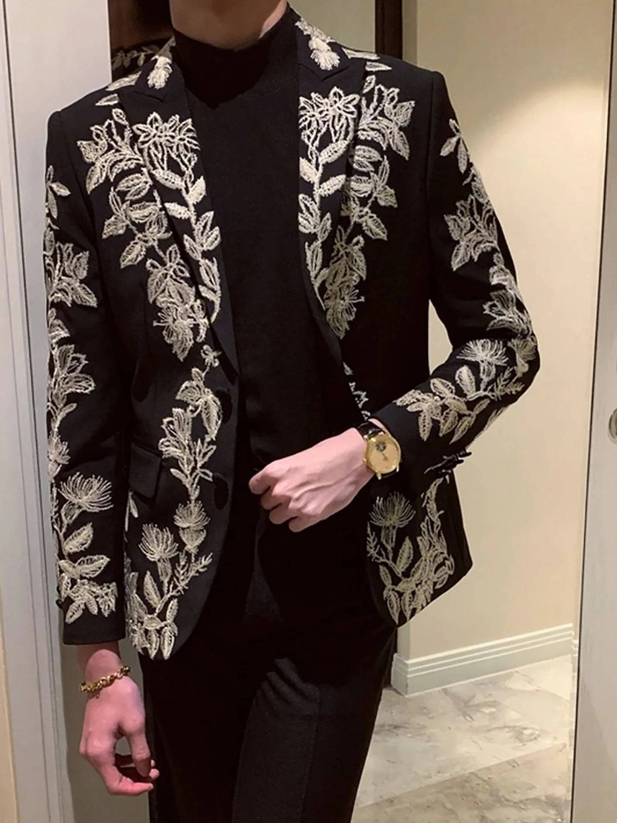 Embroidery Wedding Mens Suit New Arrivals Fashion Coat Pant Handsome Business Formal Groom Tuxedo Party Suits Size Customized