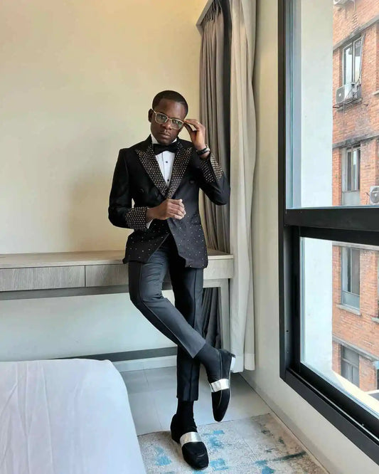 Luxurious Rhinestone Men Wedding Suits Peaked Lapel Tuxedos Groom Wear 2 Pcs Jacket Pants Prom Evening Party Custom Made