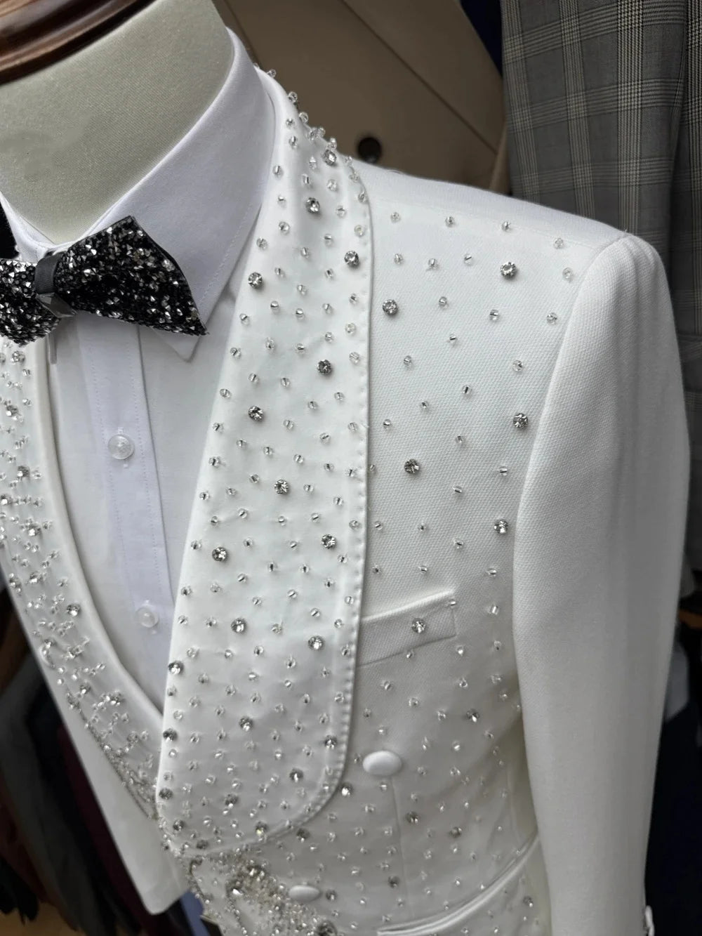 Men Suits Rhinestone Tailor-Made 2 Pieces Beaded Shawl Lapel Jacket Tassel Blazer Double Breasted Groom Customized Coat Pants