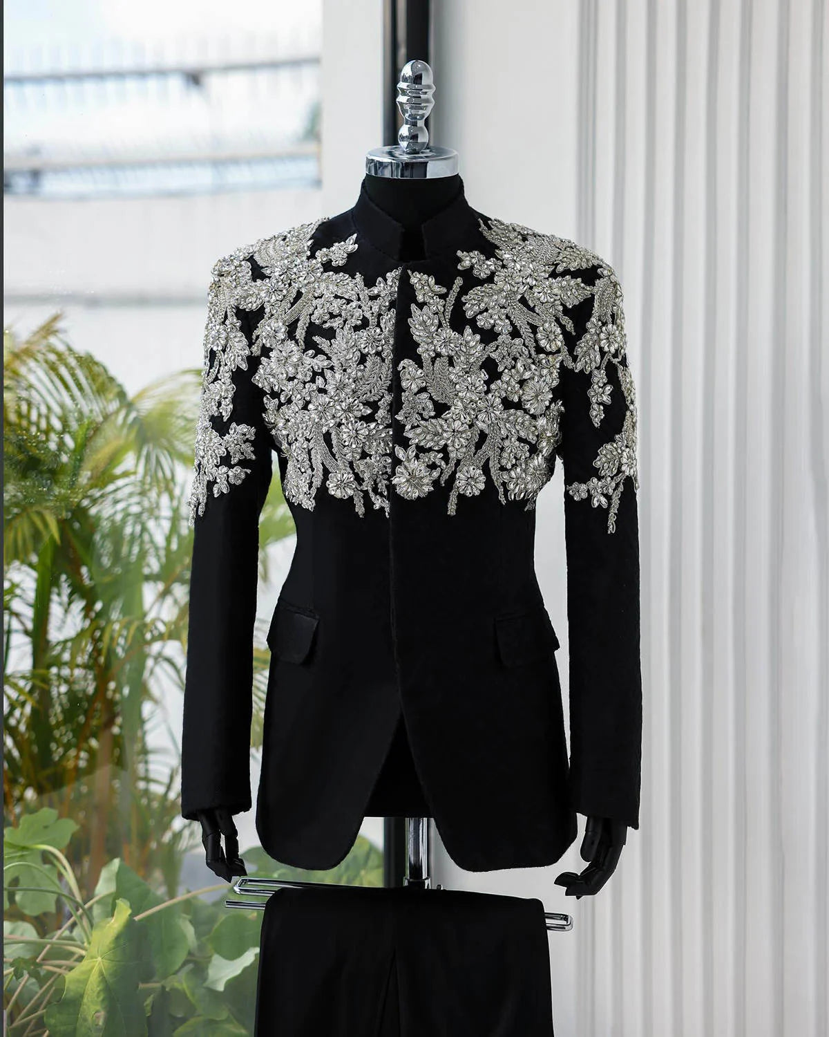 Exquisite Black Tuxedo for Men with Crystal Floral Appliqués | Custom-Made Wedding Suit Jacket and Pants Set for Grooms and Special Occasions