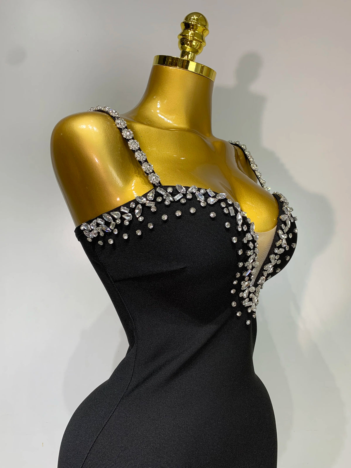 Women Sexy Sling V-neck Black Mini Bodycon Bandage Dress Luxury Celebrity Evening Club Celebrity Elegant Party Gowns