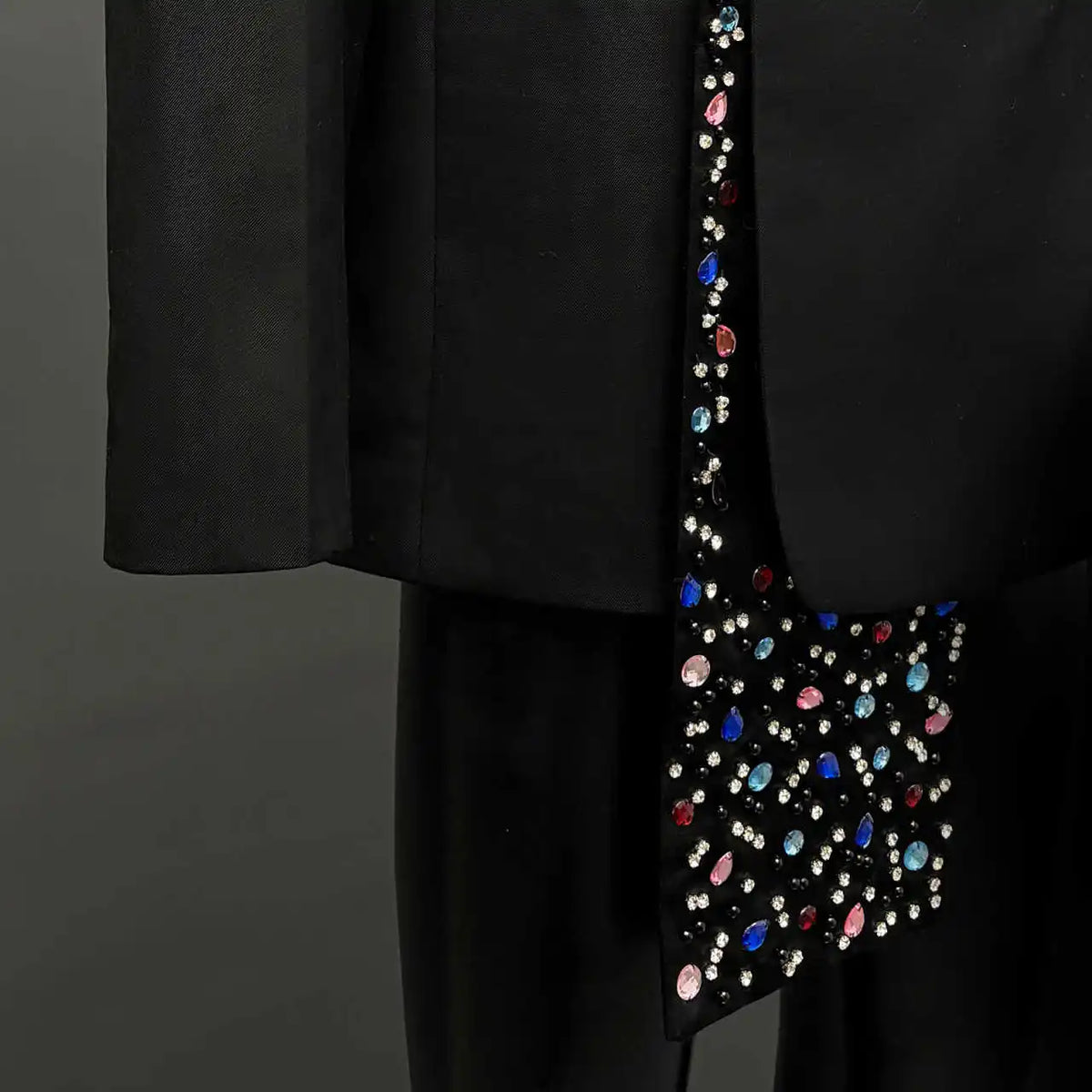 Luxurious Black Wedding Tuxedos 1 Piece Set Jacket Colorful Crystal Men Suit Peaked Lapel Customized Groom Wear Party Suits