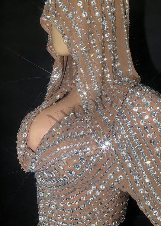 Mini-jupe à capuche avec strass scintillants pour femme, tenue sexy en maille transparente pour célébrer un anniversaire, une soirée, un bal de promo, une séance photo 