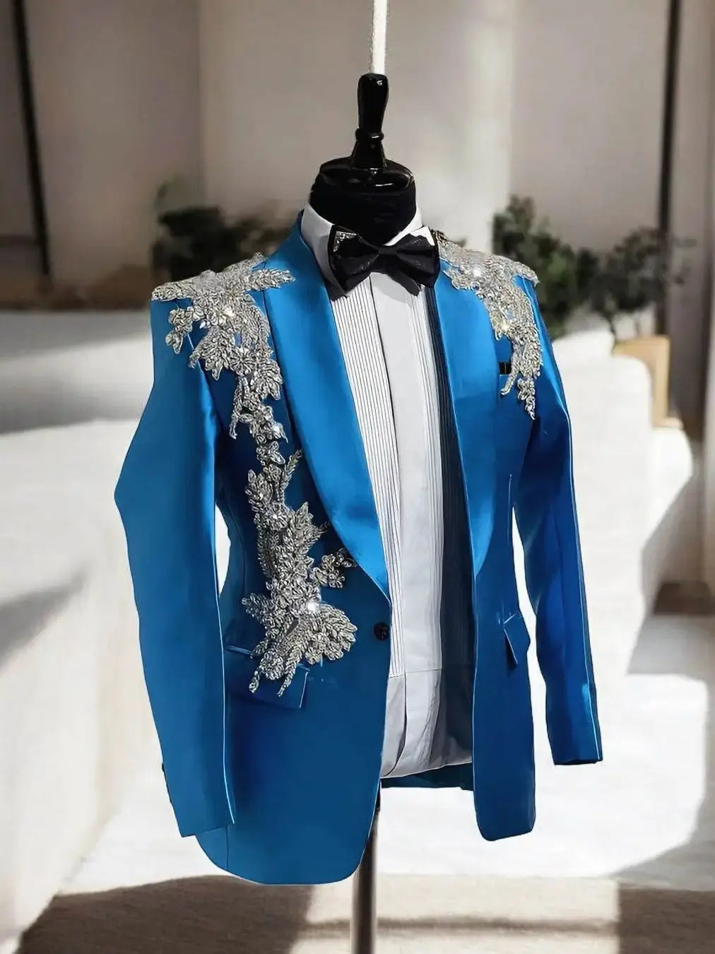 Luxury Men's Suit Coat Shawl Lapel Tuxedos for Wedding Single Breasted Appliques Groom Wear Business Only Blazer Customized
