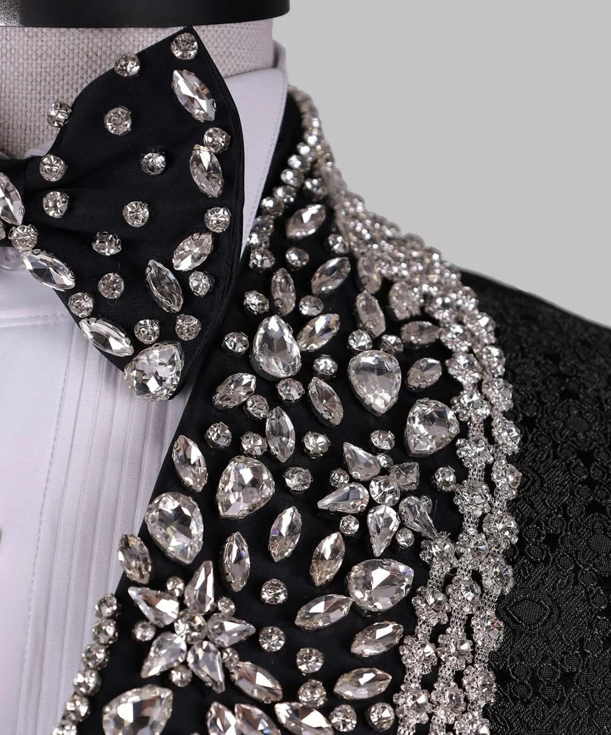 Luxurious Crystal Men Suits for Wedding Shawl Collar Belt Tuxedos Groom Party 2 Pcs Blazer Pants Customized Suit