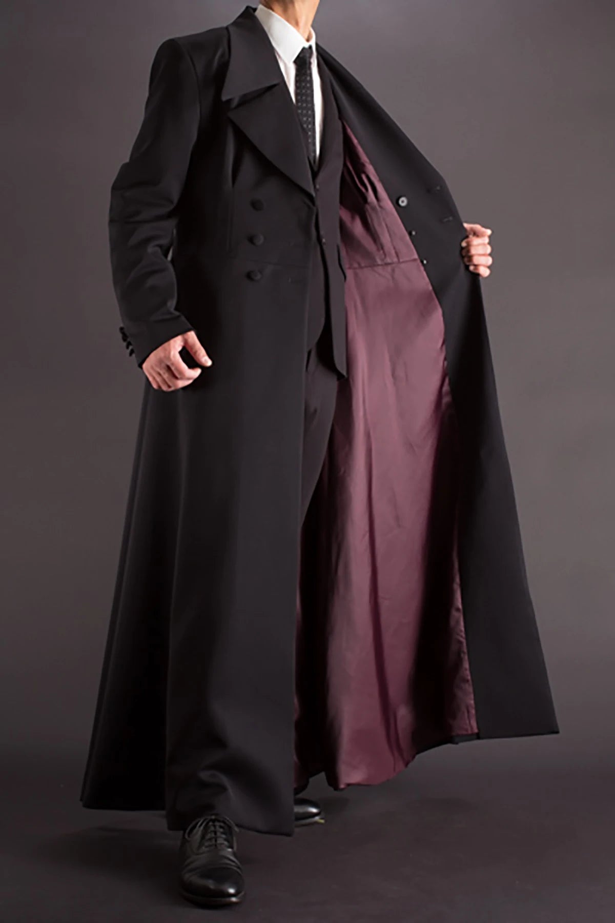 Elegant Custom Tailored Black Long Coat for Men - Premium Thick Fabric, Double Breasted Design, Perfect for Autumn and Formal Occasions