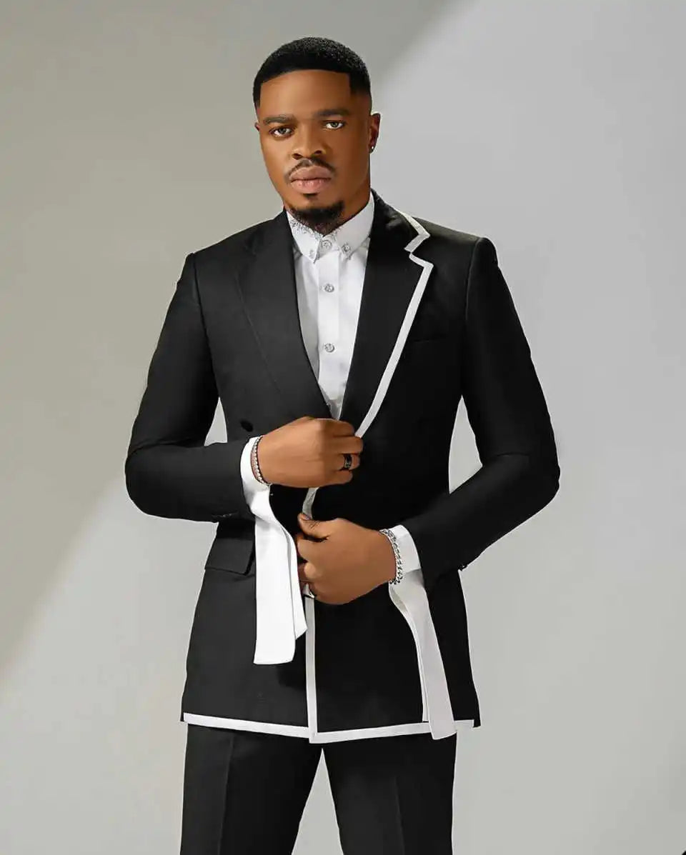 Plus Size Man Tuxedos 2 Pcs Jacket Pants Men Suit Stylish Notched Lapel Double Breasted Evening Wedding Groom Party Customized